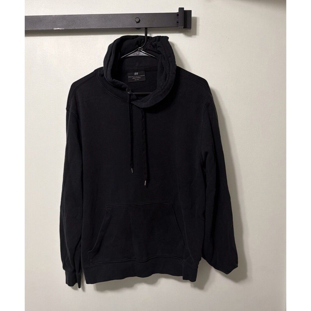 H&M Men's Black Solid Pullover Hoodie Relaxed Fit Size L Drawstring Pockets